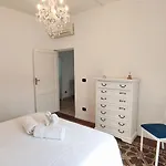 Tra I Tetti Del Borgo 아파트 체팔루