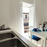 Tra I Tetti Del Borgo 아파트 *