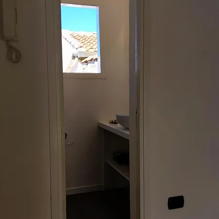 Tra I Tetti Del Borgo