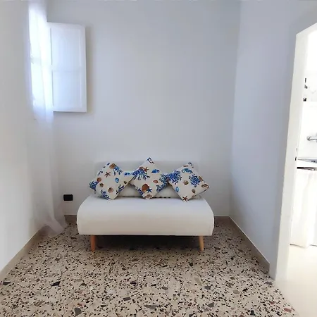 Tra I Tetti Del Borgo *