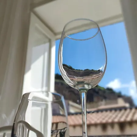 Tra I Tetti Del Borgo 아파트 체팔루