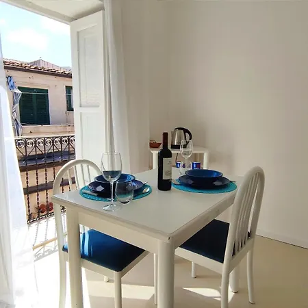 Tra I Tetti Del Borgo Apartment