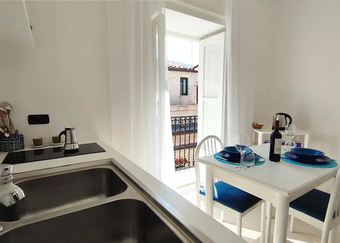 Tra I Tetti Del Borgo Apartment *