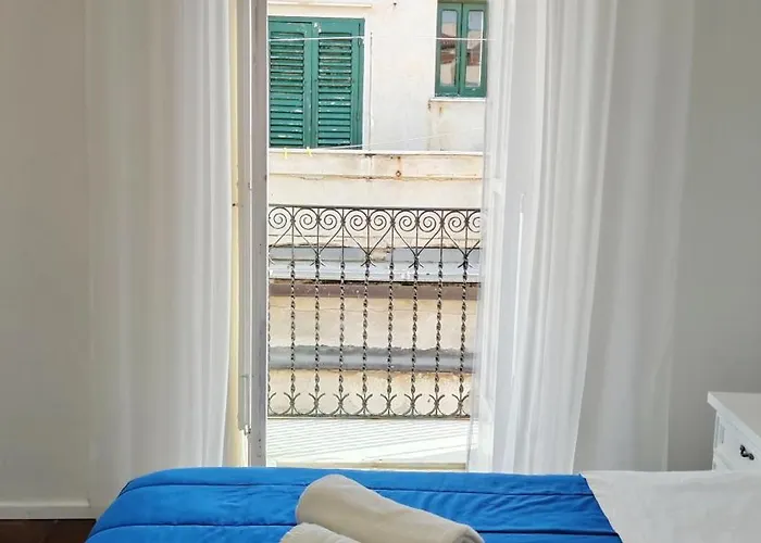 Tra I Tetti Del Borgo Cefalu